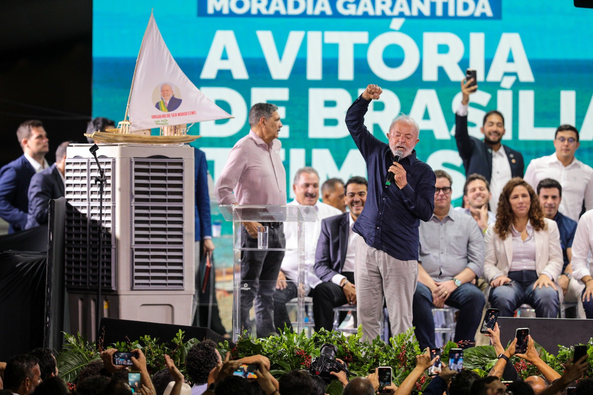 No Recife, Lula cita raízes para confrontar Trump: 'pernambucano não gosta de briga, mas não tem medo'
