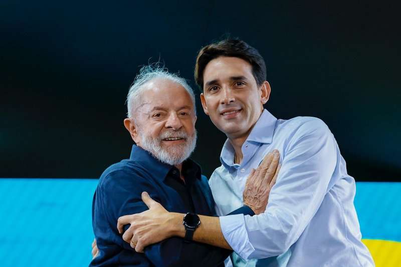 Lula e Silvio Costa Filho 