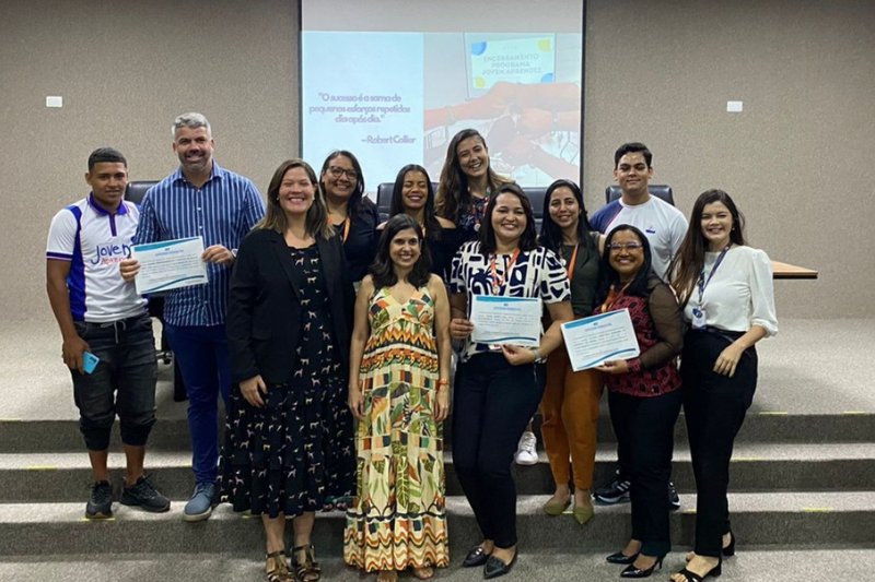 Iniciativa reconhece empresas que cumprem cota de aprendizagem e apoiam jovens vulneráveis