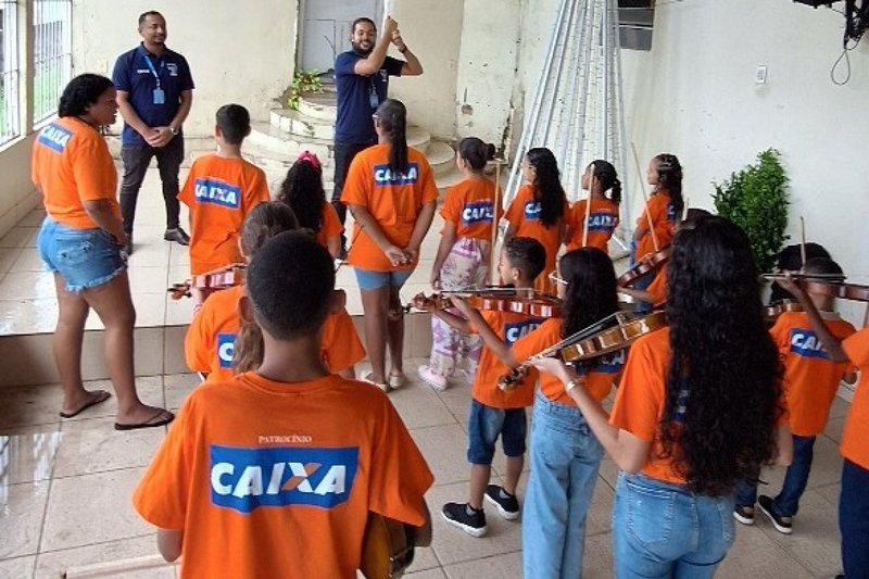 Projeto Cantando a Paz atende comunidades do Jordão, Ibura e Pina, no Recife
