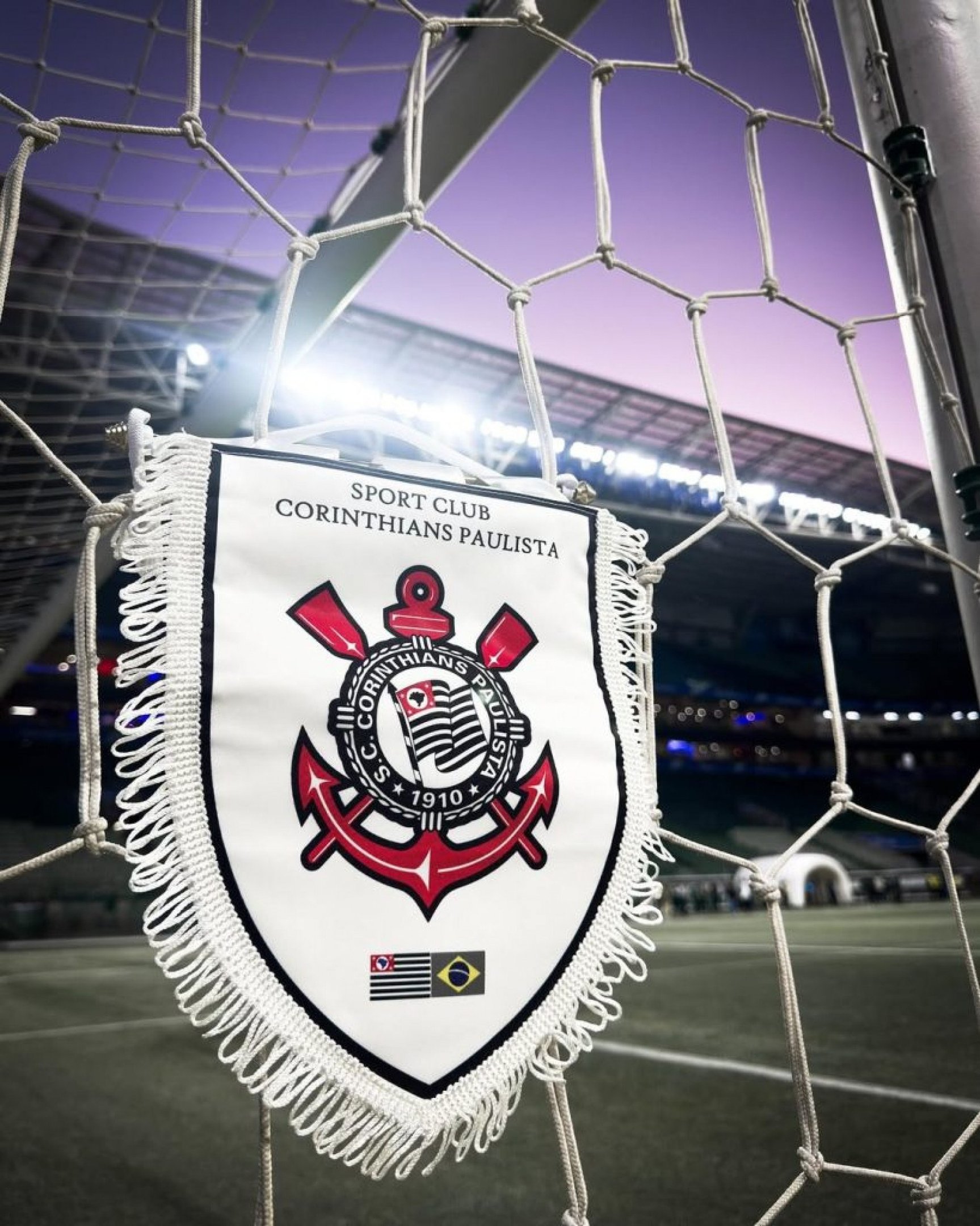 Corinthians tenta negociar dívida por Felix Torres, mas Santos Laguna recusa