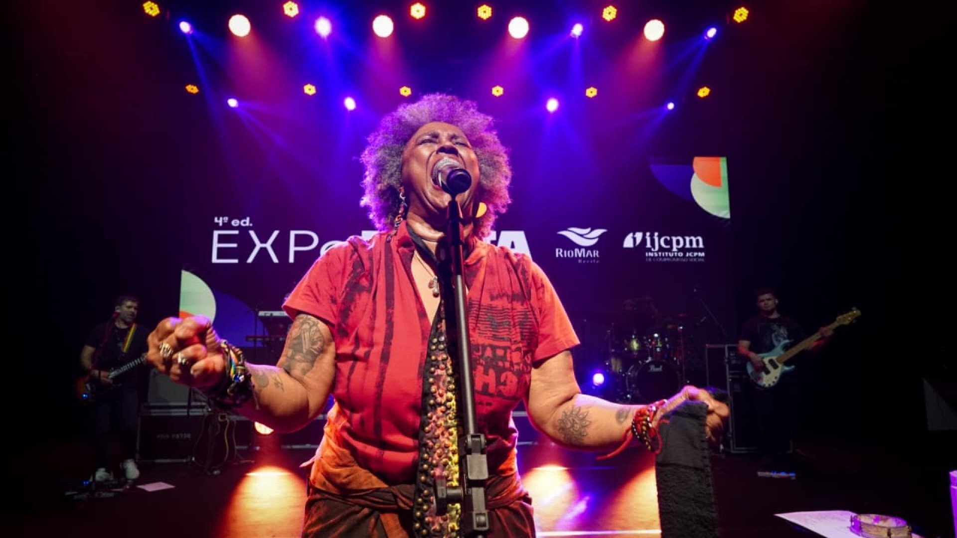 Na Expo Preta RioMar, Sandra Sá reforça orgulho negro e legado da música preta