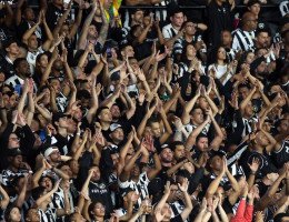 Com time mesclado, Botafogo enfrenta Palmeiras neste domingo pelo Brasileirão