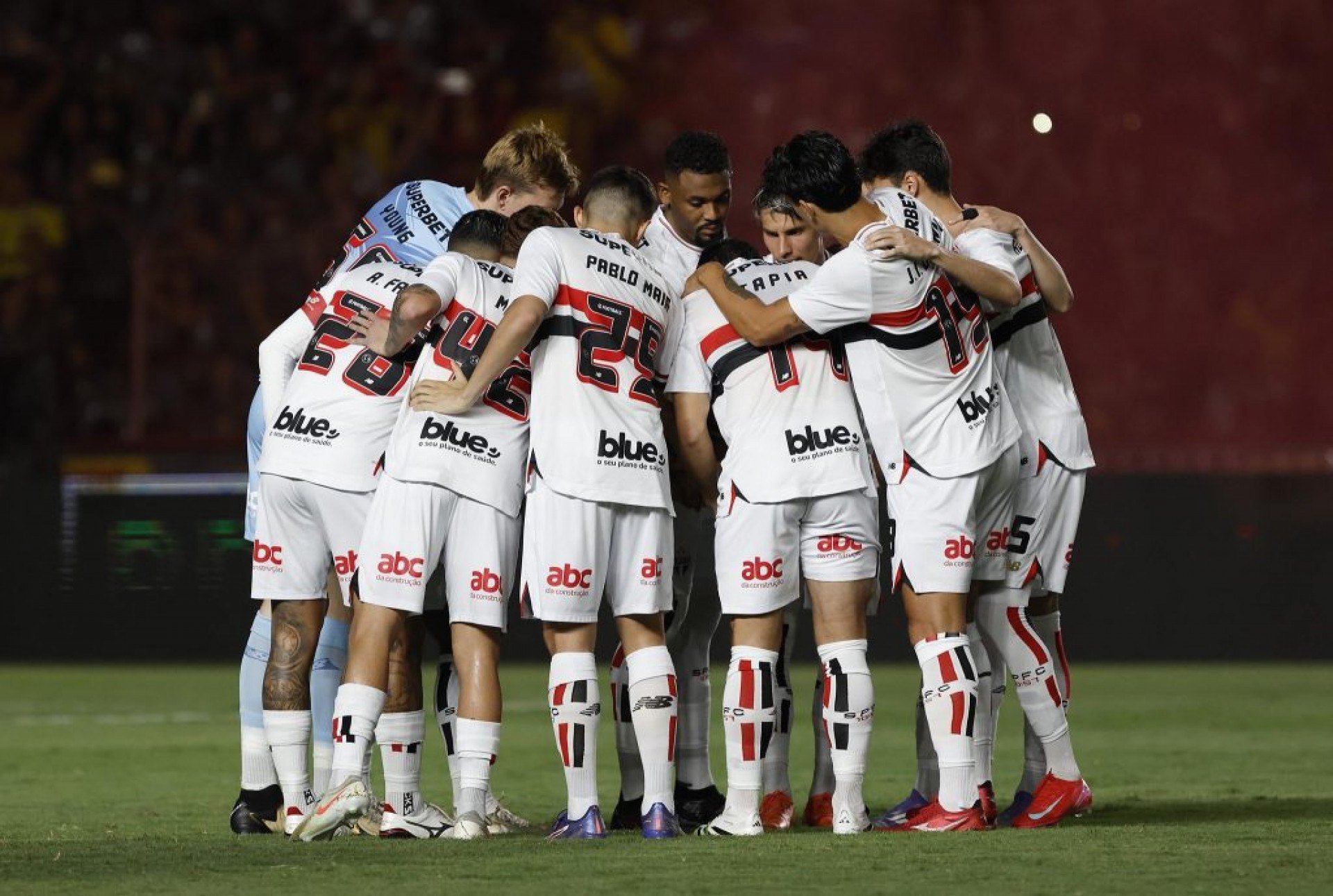 Com time misto, São Paulo empata com o Sport fora de casa