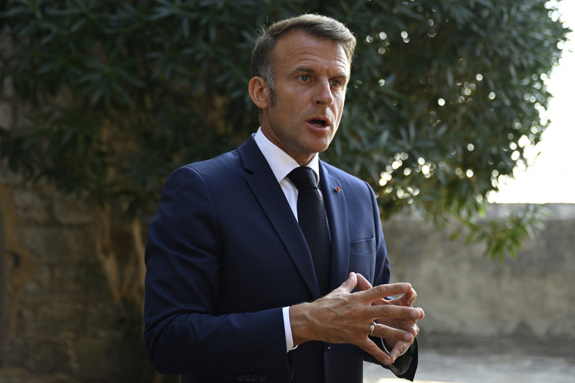 Macron chama Putin de 'predador' e pressiona por acordo na Ucrânia