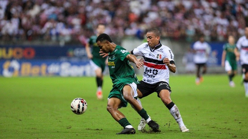 Lance do jogo entre Santa Cruz x Altos pelas oitavas de final da S&eacute;rie D
