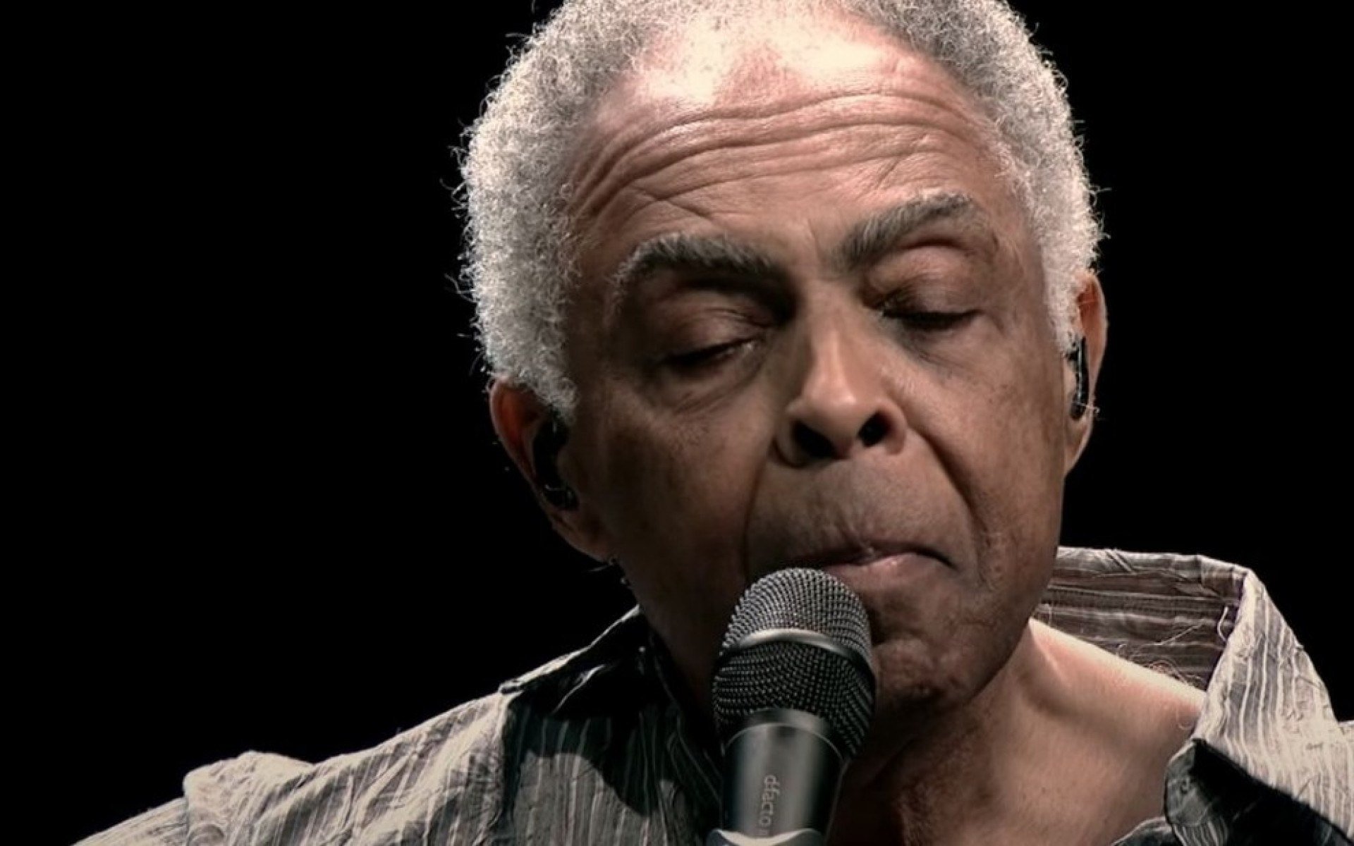 Gilberto Gil homenageia Preta Gil em 1º show após a morte da cantora