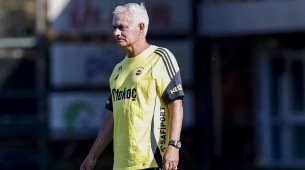 José Mourinho, técnico do Fenerbahçe