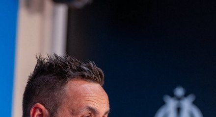 Os dois jogadores foram colocados nas lista de transferências