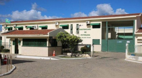 Buscas e apreens&otilde;es tamb&eacute;m foram realizadas na Penitenci&aacute;ria de Petrolina 