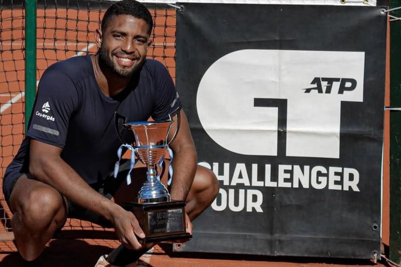 João Lucas Reis, tenista pernambucano