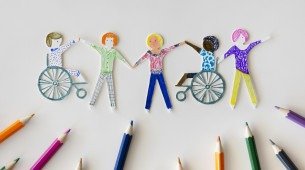 Desenho, a lápis colorido, de pessoas com deficiências
