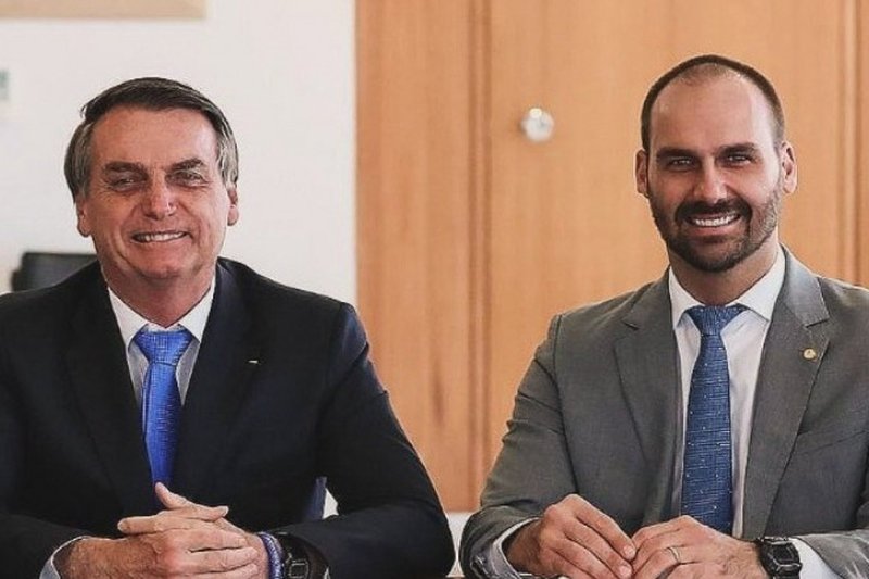 Jair Bolsonaro e o filho, Eduardo
