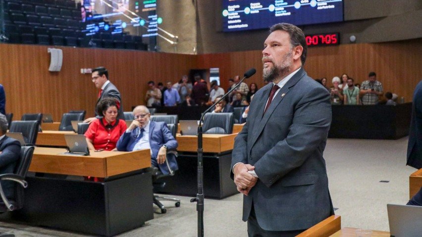 Wanderson Florêncio (Solidariedade), em aparte ao discurso de Álvaro Porto (PSDB), na sessão plenária desta quarta-feira (20)
