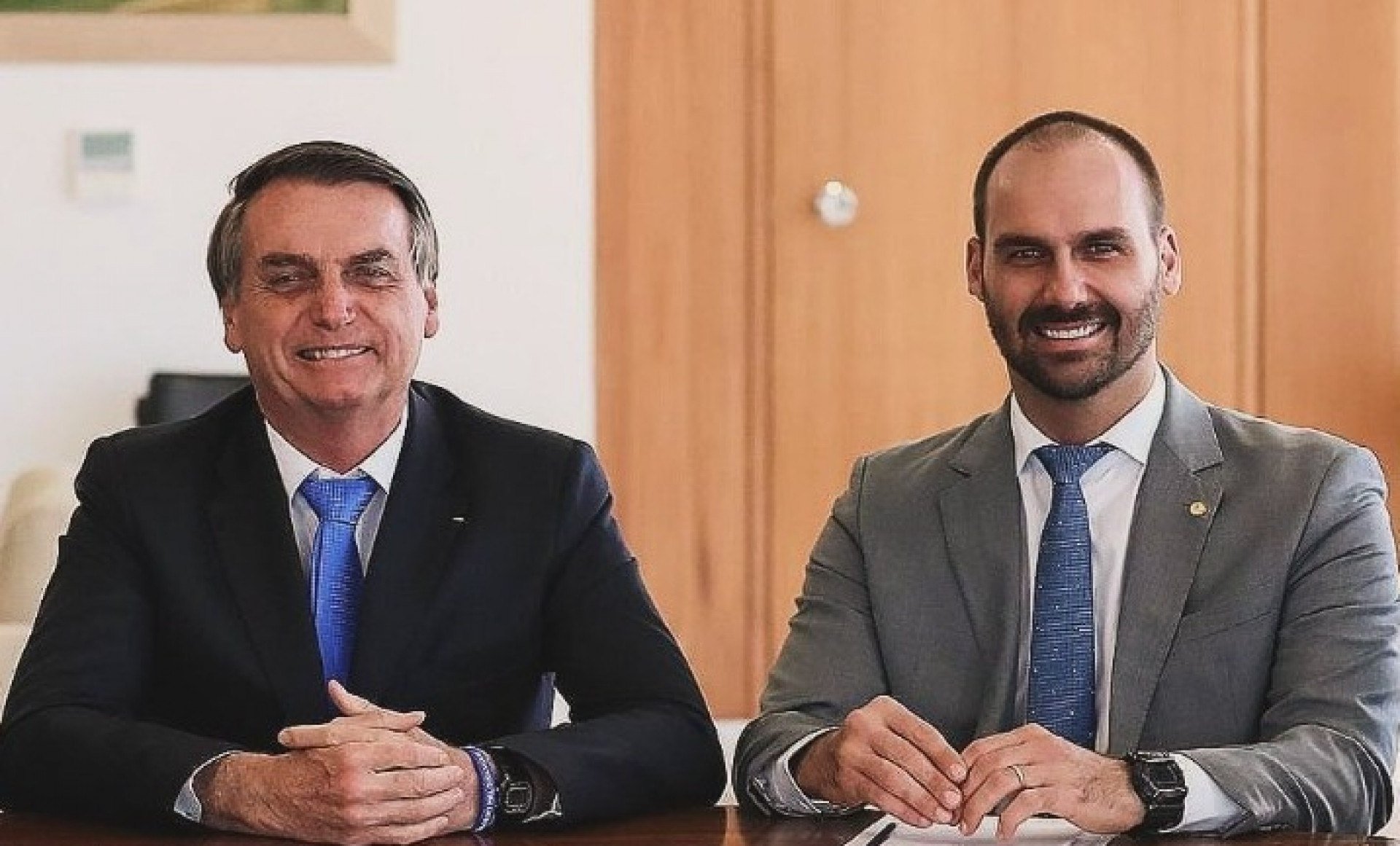 Polícia Federal indicia Bolsonaro e Eduardo em inquérito sobre sanções dos EUA
