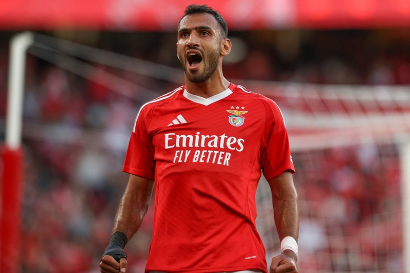 Pavlidis, centroavante do Benfica