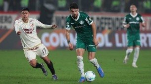 Imagem de duelo entre Palmeiras e Universitario