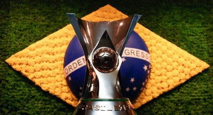 O Al-Jazira, dos Emirados Árabes, demitiu o seu comandante no último fim de semana, e se interessou por um treinador da elite do futebol brasileiro.