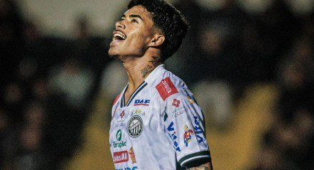 Atacante fez primeiro jogo no empate contra o Avai na 22ª rodada do Campeonato Brasileiro Série B