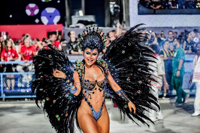 Mileide Mihaile é a bova rainha de bateria da Unidos da Tijuca