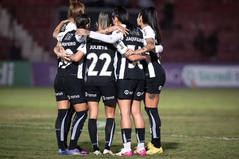 Jogadoras do Corinthians em partida do Paulistão Feminino 2025