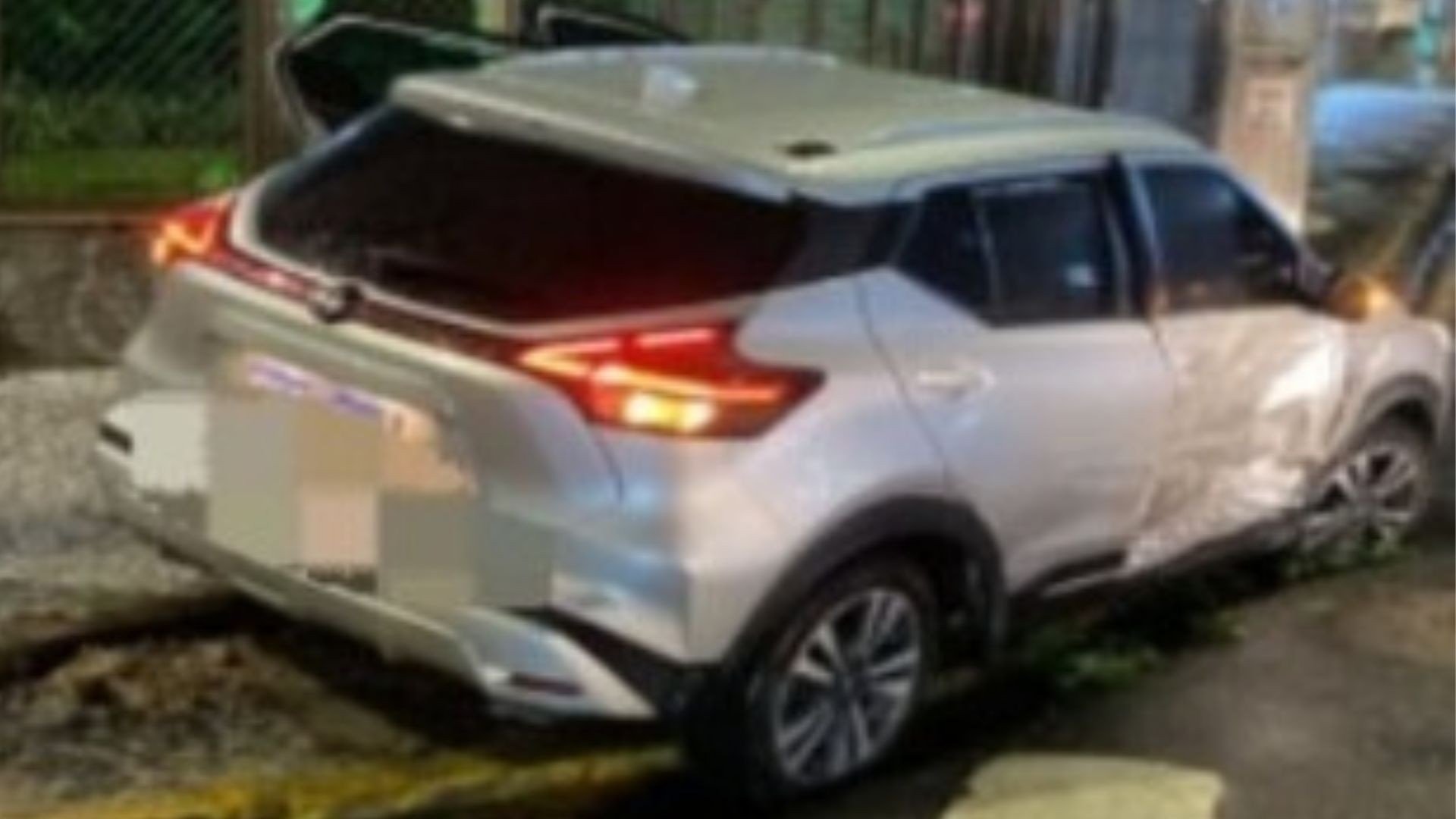 PM recupera veículo roubado após colisão na Zona Sul do Recife