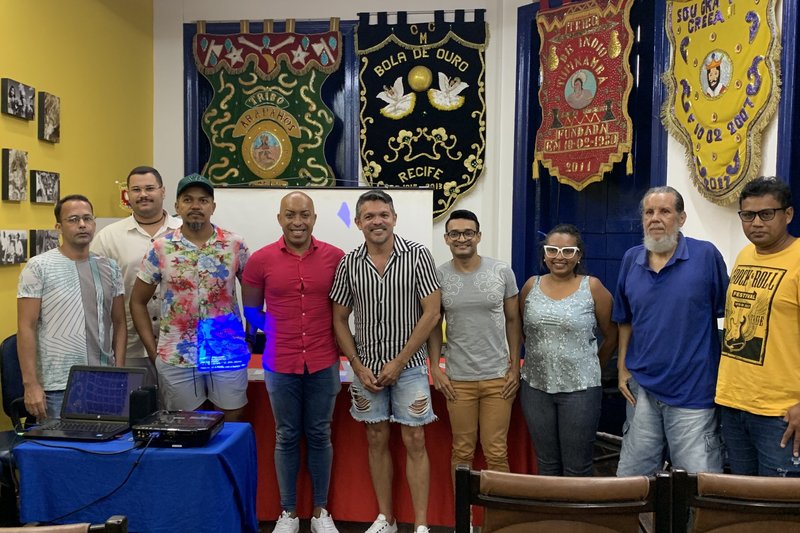 Oficina capacita artistas LGBTQIAPN+ para a produção de projetos culturais no Recife
