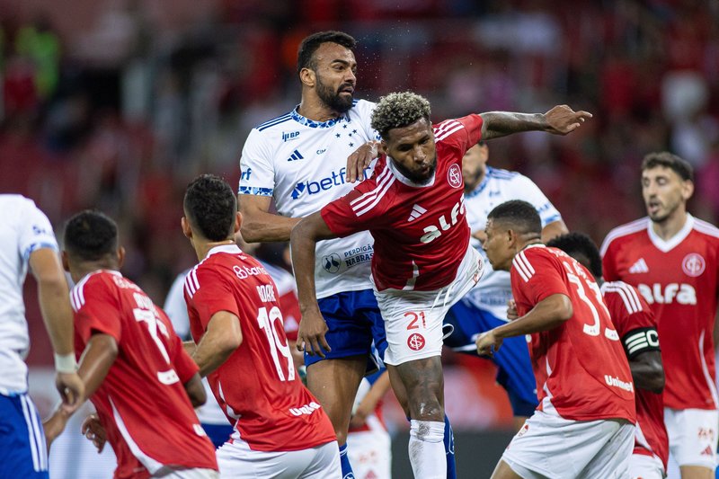 Cruzeiro enfrenta o Inter no Brasileirão, imagens do jogo do 1° turno