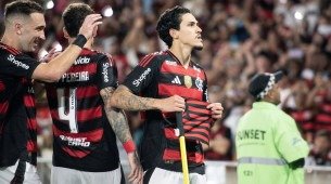 Pedro, atacante do Flamengo e autor de três gols na goleada sobre o Vitória