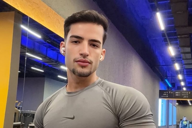 Mãe de Ryan Silveira se pronuncia após notícia de que o criador de conteúdo adulto estaria em coma na Grécia