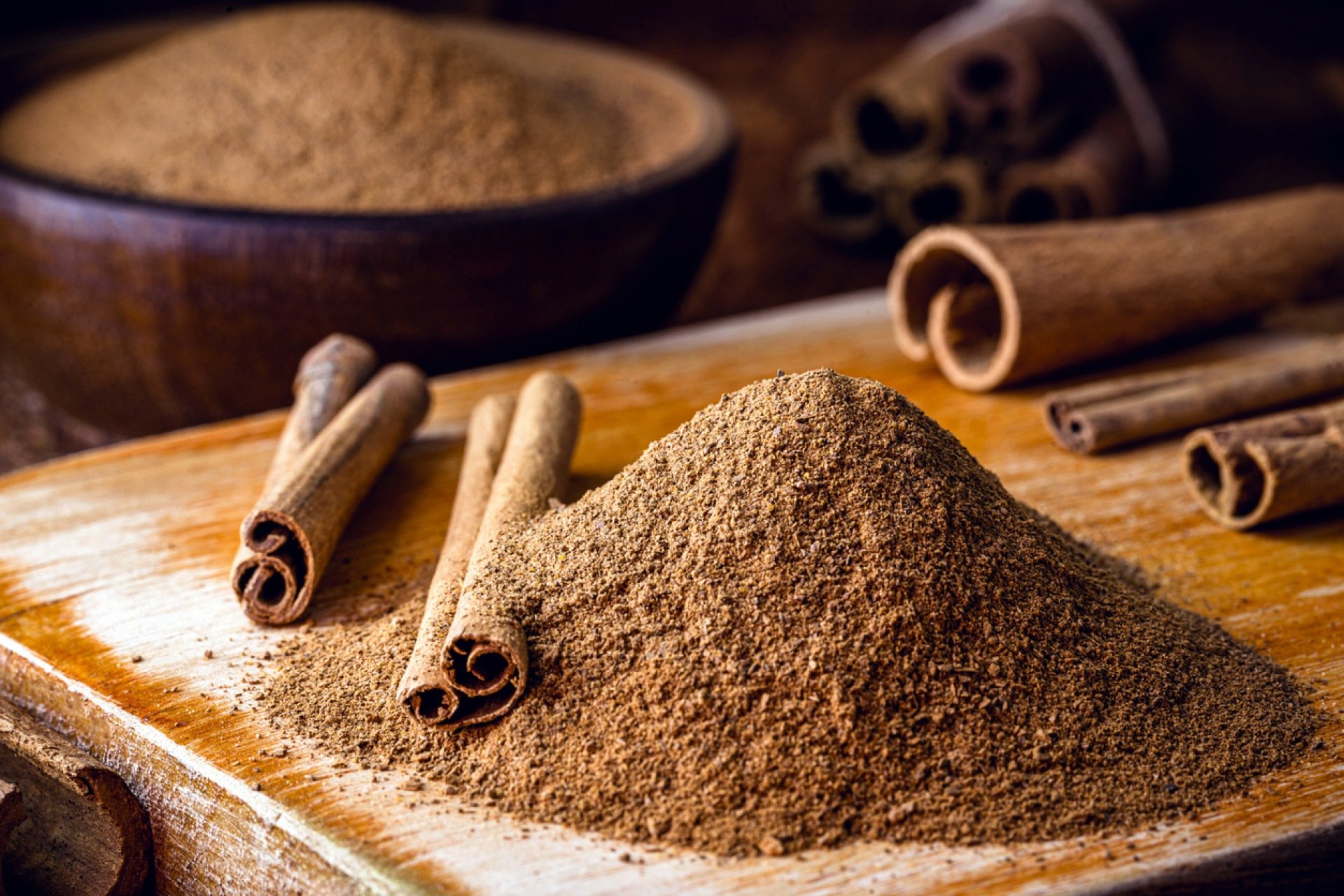Simpatia da Canela em Pó: Tenha mais felicidade, fortuna e sucesso 