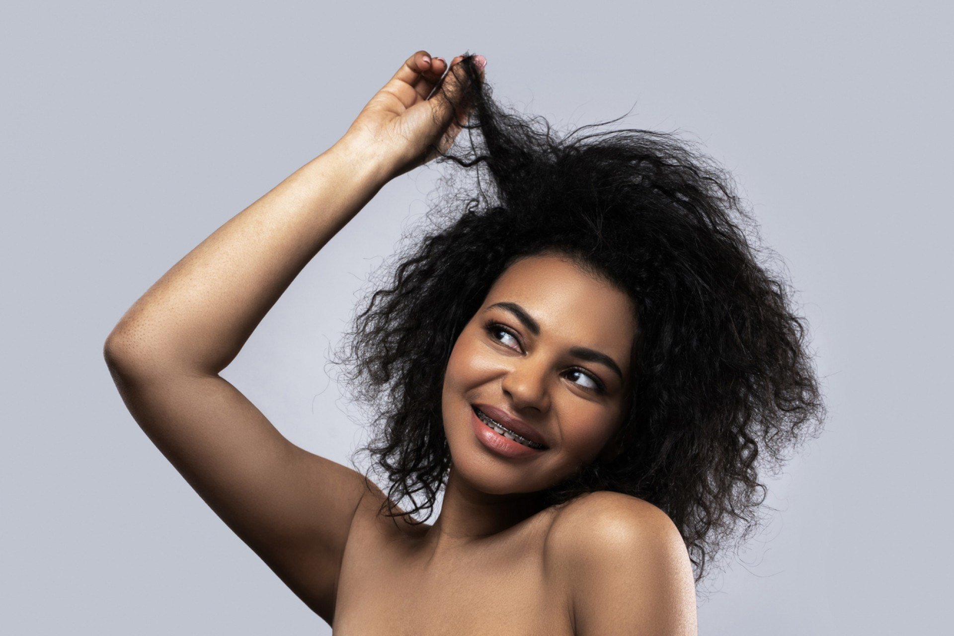 Cabelo em transição: como lidar com duas texturas sem surtar