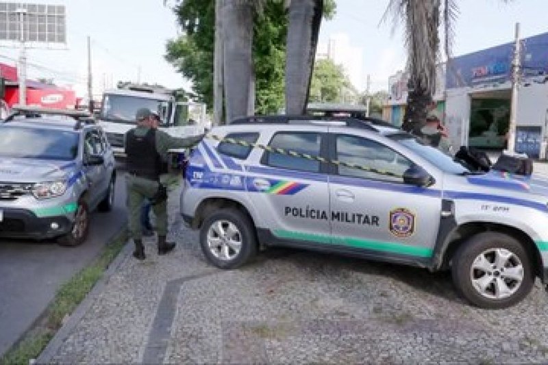 Homem é encontrado morto com sinais de espancamento na Avenida Caxangá