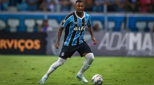 Luan Cândido com a camisa do Grêmio