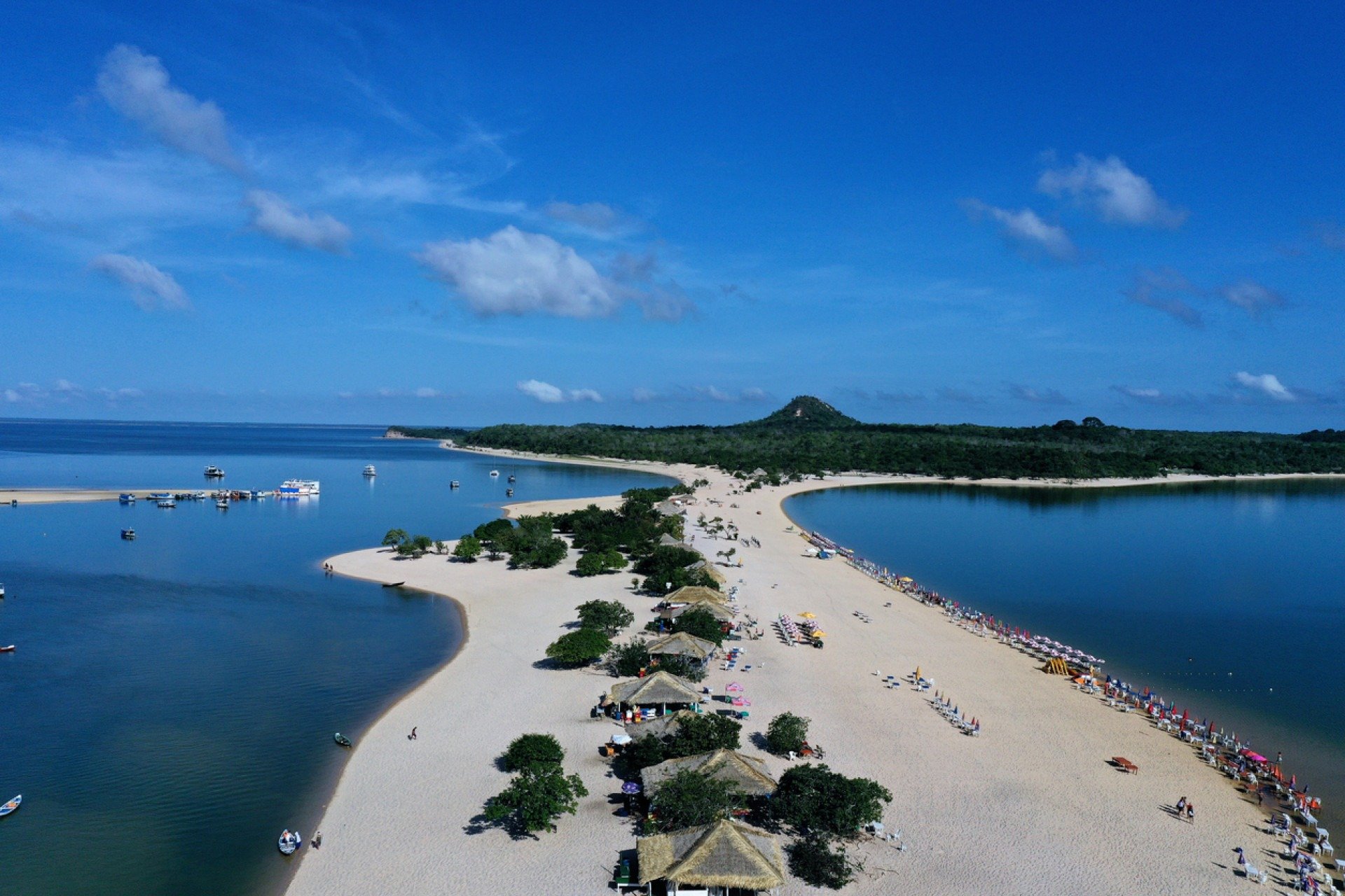 Conheça essa vila paraense que parece um paraíso de outro planeta
