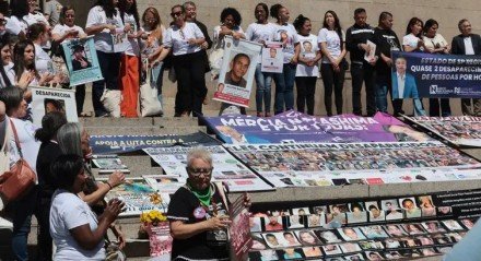 Ato em SP lança movimento de famílias em busca de desaparecidos