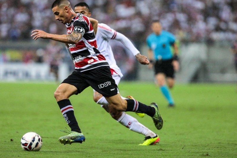 Santa Cruz 1 x 0 América-RN, jogo de ida das quartas de final da Série D do Campeonato Brasileiro.