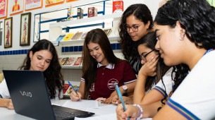  Estudantes da rede estadual de ensino já estão usando a plataforma online de correção de textos com uso de inteligência artificial