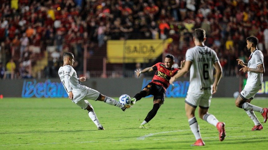 Imagem da partida entre Sport e Vasco, pela Série A do Campeonato Brasileiro