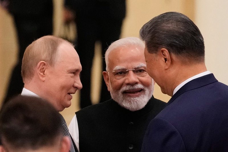 Putin, Narenda Modri e Xi Jinping