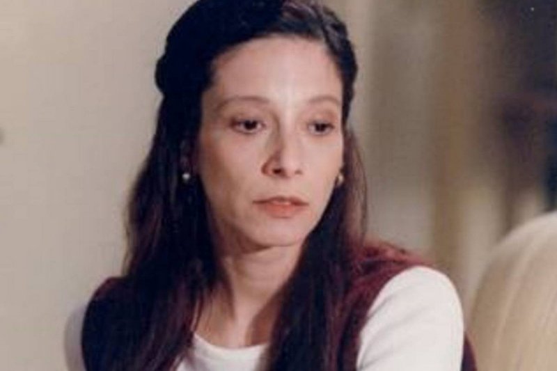 Atriz de ‘História de Amor’ explica motivo de não ter filhos em 40 anos de casamento