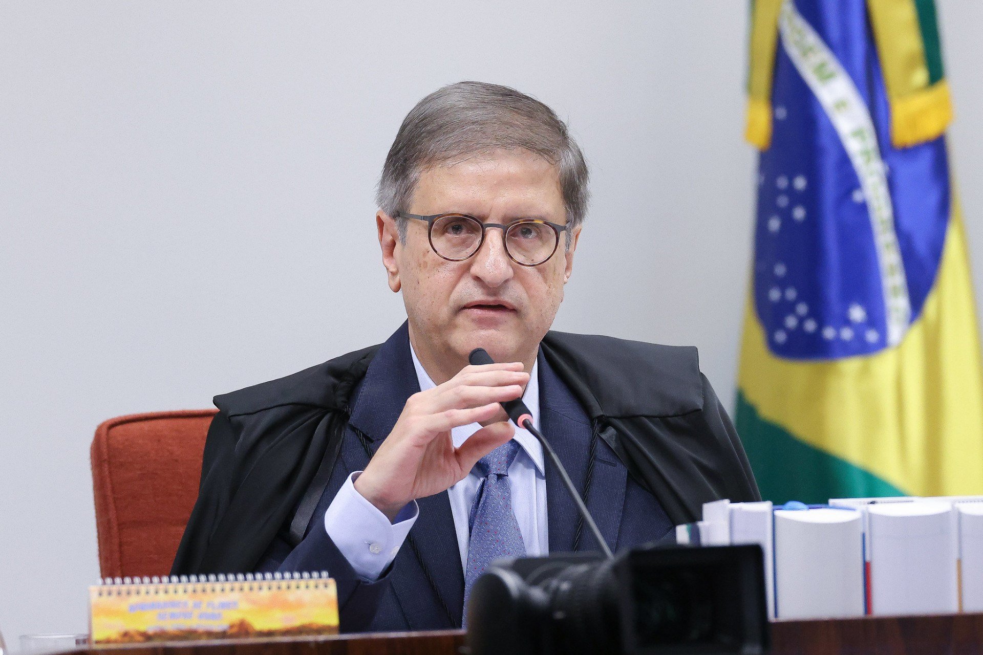 Ex-assessor de Moraes vaza número de Paulo Gonet em audiência no Senado