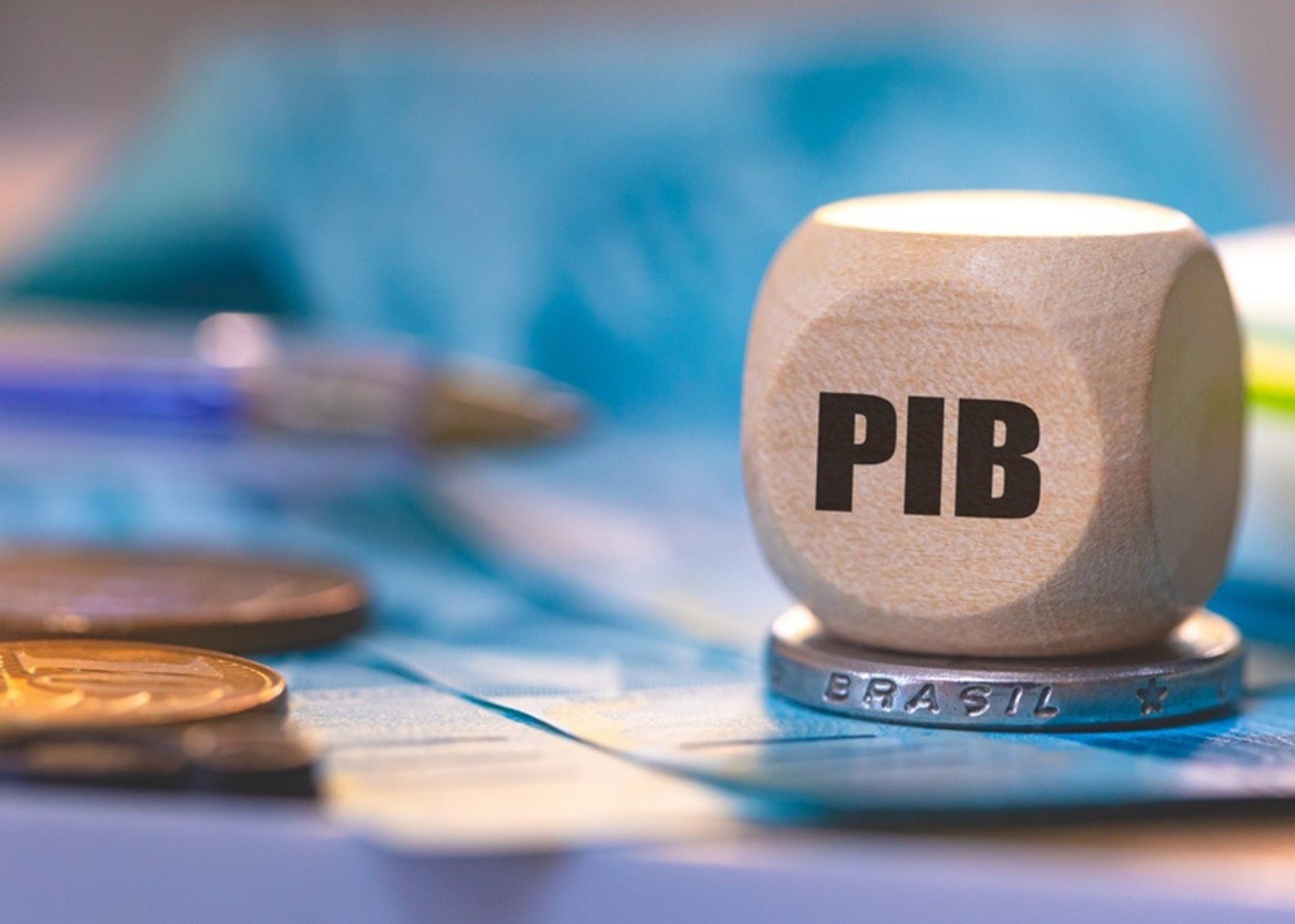 Freio no resultado do PIB acende debate no governo sobre efeito de Selic de para 15% ao ano para conter a inflação