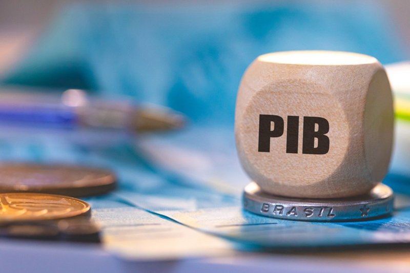 PIB do Brasil teve crescimento de 0,4% no segundo trimestre de 2025, puxado pelos serviços