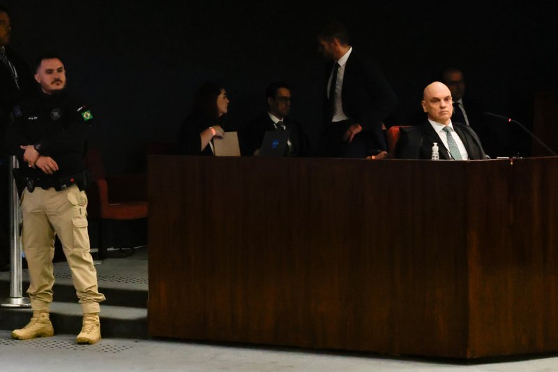A primeira turma do Supremo Tribunal Federal (STF) deu início na manhã desta terça-feira 02 ao julgamento do ex-presidente da República Jair Bolsonaro (PL) 