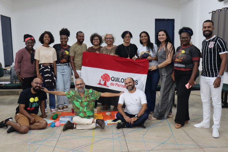 O Educquilombo nos PMES é um projeto realizado pelo Centro de Cultura Luiz Freire (CCLF), em parceria com a Coordenação Estadual de Articulação das Comunidades Quilombolas de Pernambuco (CEAQ-PE) e apoio do Fundo Malala no Brasi