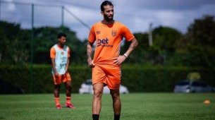 Sérgio Oliveira, meio-campista do Sport
