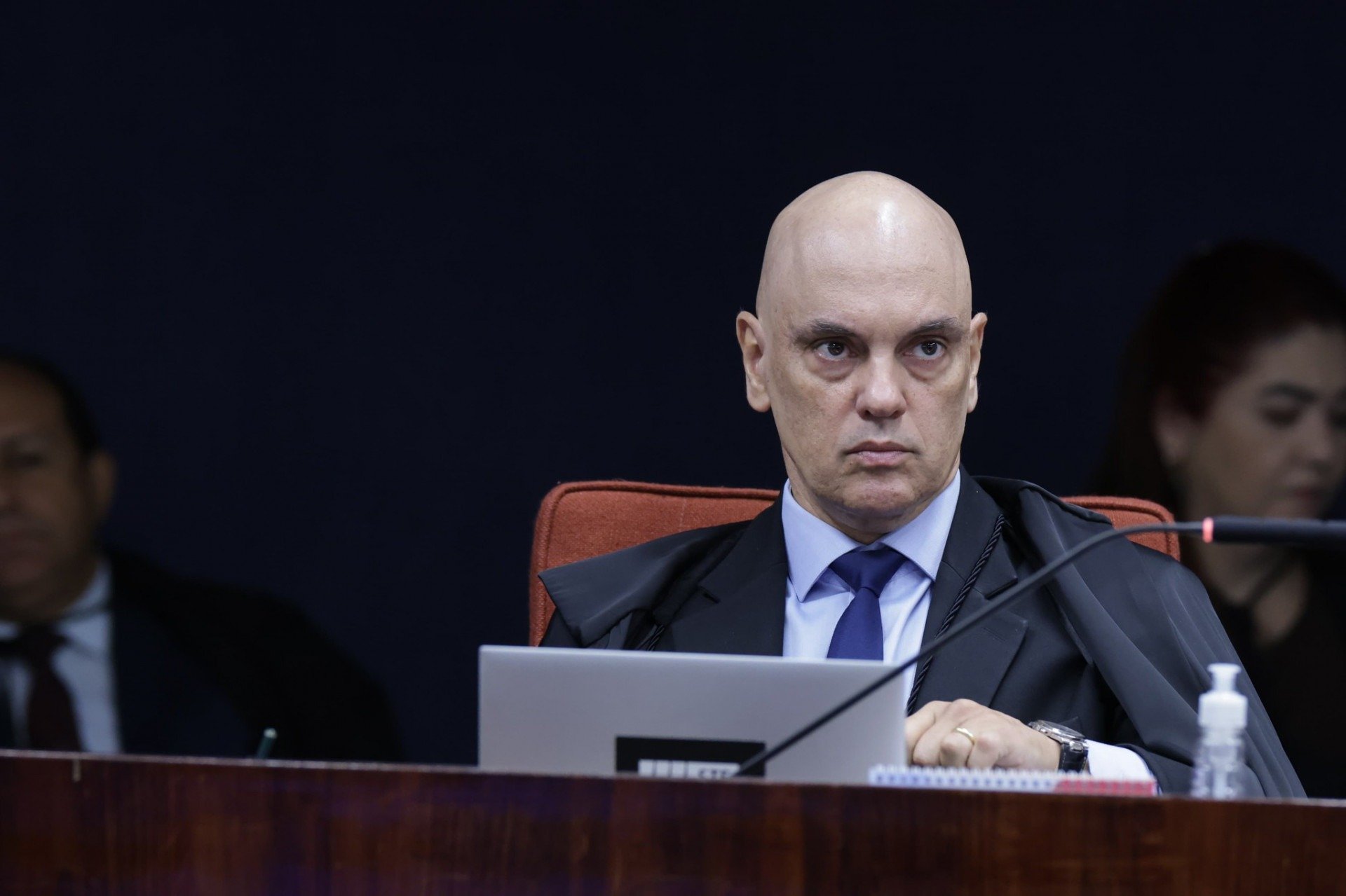 Moraes rejeita recurso de Bolsonaro contra condenação por golpe