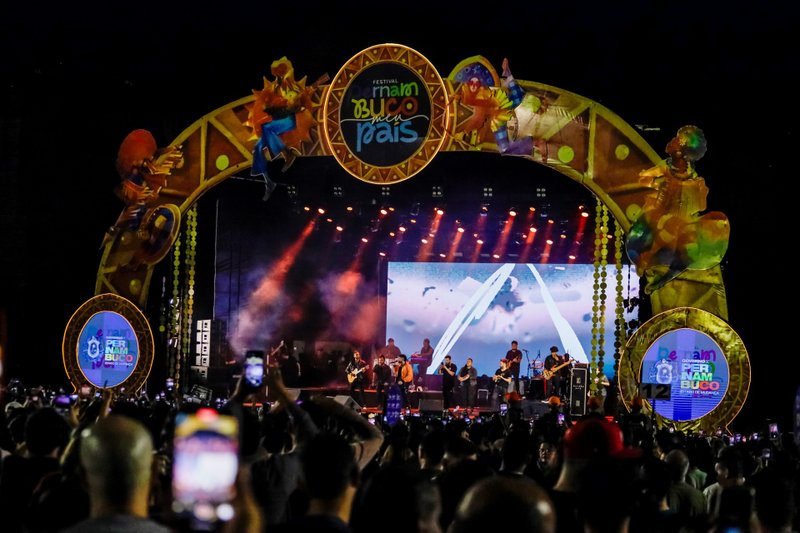 Palco do Pernambuco Meu País em Caruaru, em 2025