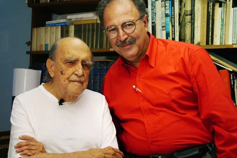 Oscar Niemeyer e Mussa Calil Filho, idealizador do Parque do Peão